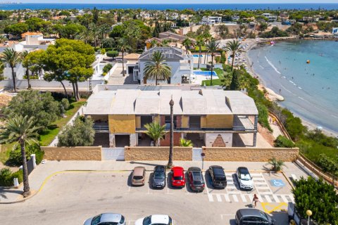 Willa w Cabo Roig, Alicante, Hiszpania 8 sypialni, 668 mkw. nr 148765 – zdjęcie 8