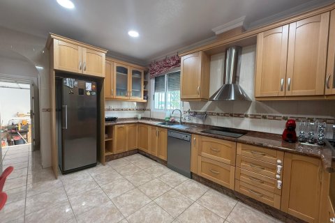 Huvila myytävänä Cox, Alicante, Espanja, 3 makuuhuonetta, 316 m2 No. 148766 - kuva 20