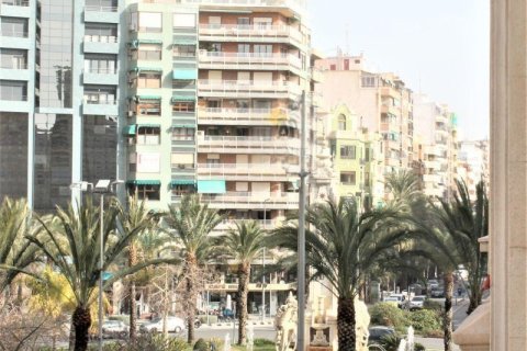 Appartamento in vendita a Alicante, Spagna 3 camere da letto, 95 mq. N° 181775 - foto 3