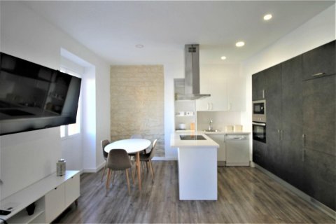 Appartamento a Alicante, Spagna 3 camere da letto, 95 mq. N° 181775
