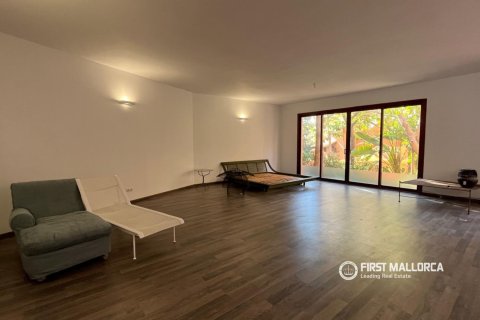 Liikekiinteistö myytävänä Santa Ponsa, Mallorca, Espanja, 4 makuuhuonetta, 533 m2 No. 181777 - kuva 15