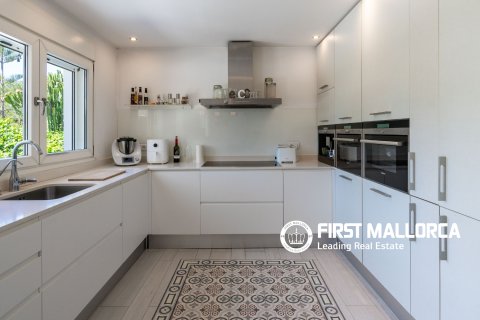 Huvila myytävänä Santa Ponsa, Mallorca, Espanja, 5 makuuhuonetta, 398 m2 No. 181778 - kuva 8