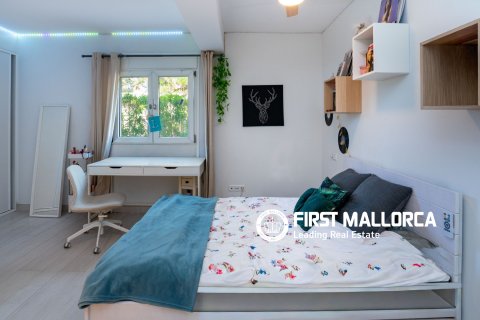 Huvila myytävänä Santa Ponsa, Mallorca, Espanja, 5 makuuhuonetta, 398 m2 No. 181778 - kuva 17