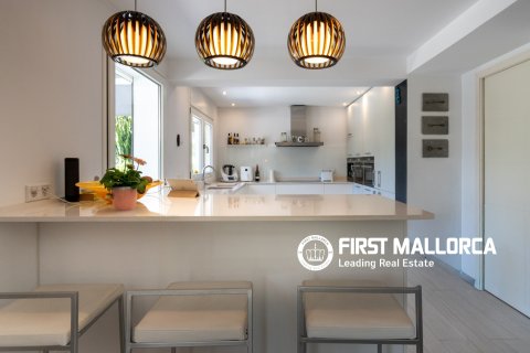 Huvila myytävänä Santa Ponsa, Mallorca, Espanja, 5 makuuhuonetta, 398 m2 No. 181778 - kuva 7