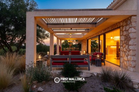Finca for sale in Ses Salines, Mallorca, Spain 5 bedrooms, 407 sq.m. No. 181779 - photo 27