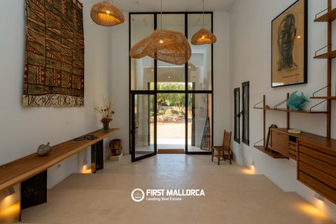 Finca in Ses Salines, Mallorca, Spain 5 bedrooms, 407 sq.m. No. 181779
