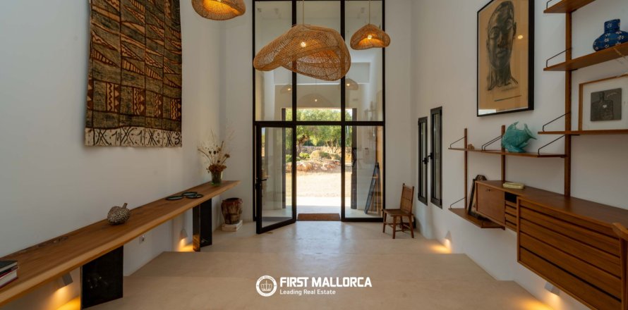Finca in Ses Salines, Mallorca, Spain 5 bedrooms, 407 sq.m. No. 181779