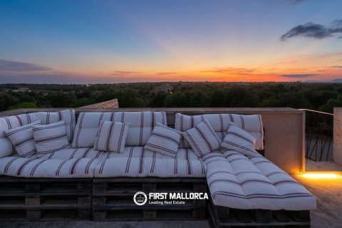 Finca for sale in Ses Salines, Mallorca, Spain 5 bedrooms, 407 sq.m. No. 181779 - photo 14
