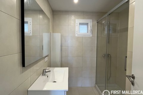 Huvila vuokrattavana Cala Llombards, Mallorca, Espanja, 3 makuuhuonetta, 81 m2 No. 181780 - kuva 11