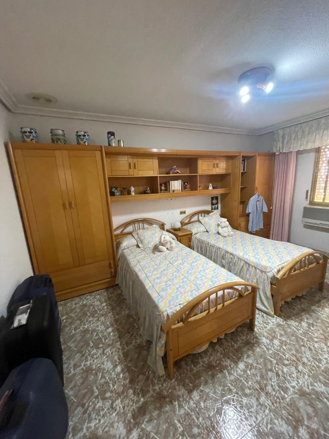Apartament w Torrevieja, Alicante, Hiszpania 4 sypialnie, 200 mkw. nr 115423