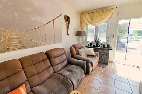Casa adosada en venta Mil Palmeras, Alicante, España 2 dormitorios, 65 m2 No. 138028 - foto 13
