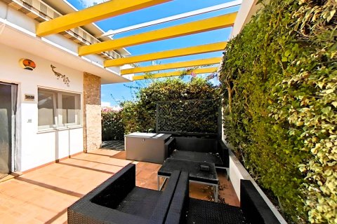 Casa adosada en venta Mil Palmeras, Alicante, España 2 dormitorios, 65 m2 No. 138028 - foto 8