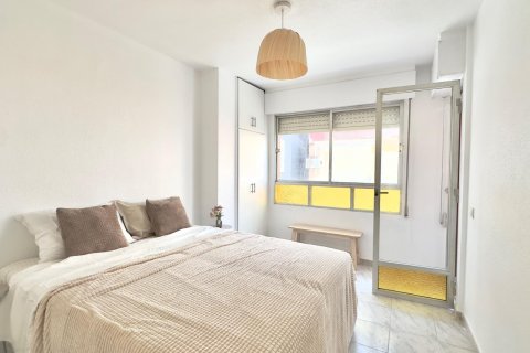 Apartamento en venta en Torrevieja, Alicante, España 3 dormitorios, 95 m2 No. 188527 - foto 26