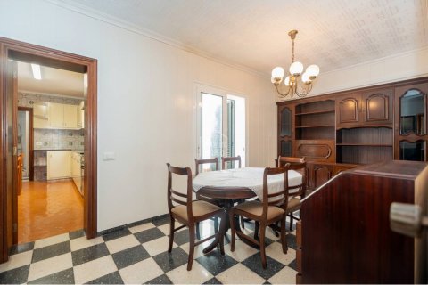 Radhus till salu i Es Castell, Menorca, Spanien 2 sovrum, 149 kvm. Nr. 146531 - foto 4