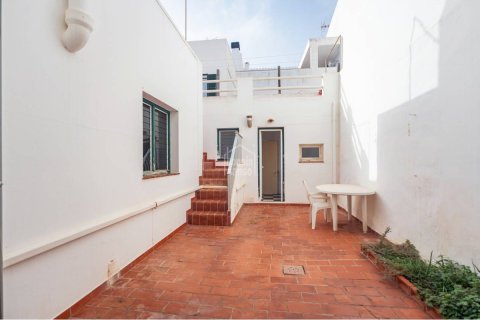 Radhus till salu i Es Castell, Menorca, Spanien 2 sovrum, 149 kvm. Nr. 146531 - foto 9