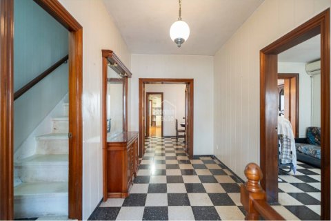 Radhus till salu i Es Castell, Menorca, Spanien 2 sovrum, 149 kvm. Nr. 146531 - foto 2