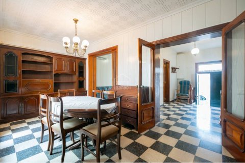 Radhus till salu i Es Castell, Menorca, Spanien 2 sovrum, 149 kvm. Nr. 146531 - foto 3