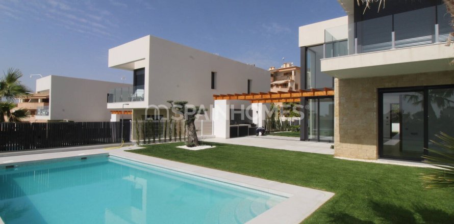 Villa in Finestrat, Alicante, Spain 3 bedrooms, 150 sq.m. No. 64646