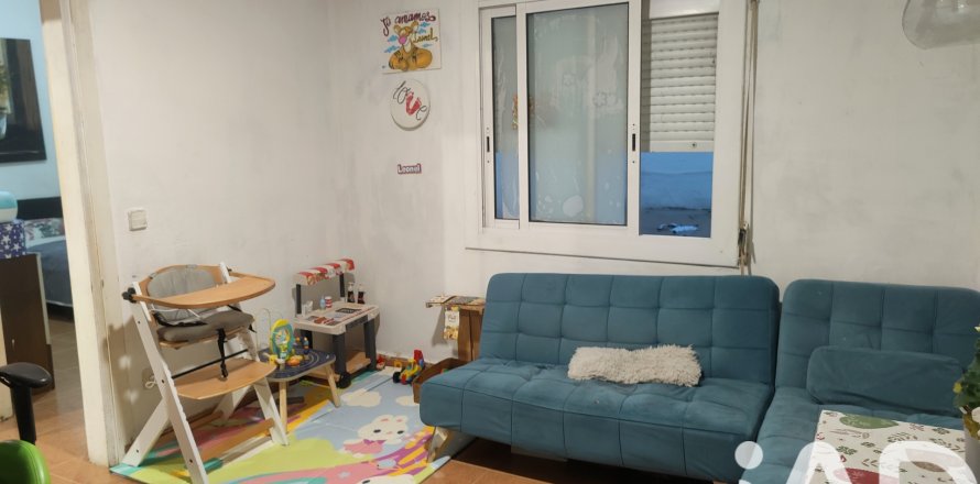 Apartment à Montcada i Reixac, Barcelona, Espagne 2 chambres, 53 m2 No. 185266