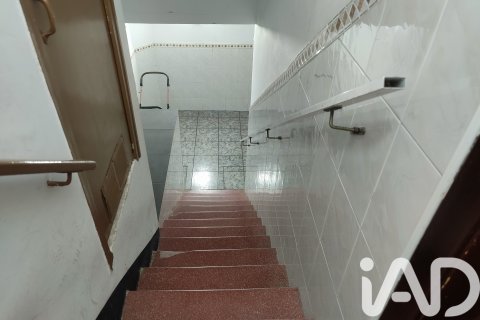 Apartment à vendre à Montcada i Reixac, Barcelona, Espagne, 2 chambres, 53 m2 No. 185266 - photo 7