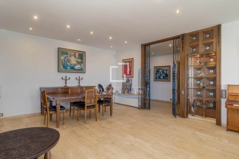 Apartment à vendre à Barcelona, Espagne, 5 chambres, 216 m2 No. 195618 - photo 13