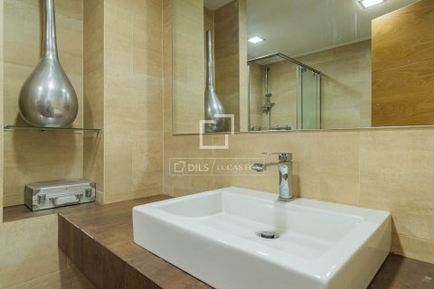 Apartment à vendre à Barcelona, Espagne, 5 chambres, 216 m2 No. 195618 - photo 18
