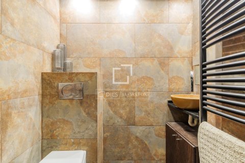 Apartment à vendre à Barcelona, Espagne, 5 chambres, 216 m2 No. 195618 - photo 21
