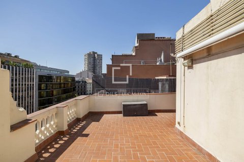 Attico in vendita a Barcelona, Spagna 2 camere da letto, 74 mq. N° 195615 - foto 3
