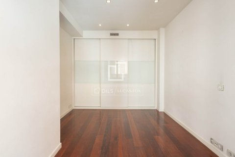 Huvila myytävänä Barcelona, Espanja, 6 makuuhuonetta, 422 m2 No. 195612 - kuva 24