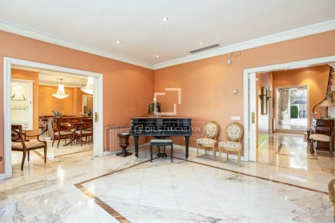 Villa in vendita a Barcelona, Spagna 8 camere da letto, 592 mq. N° 195614 - foto 24