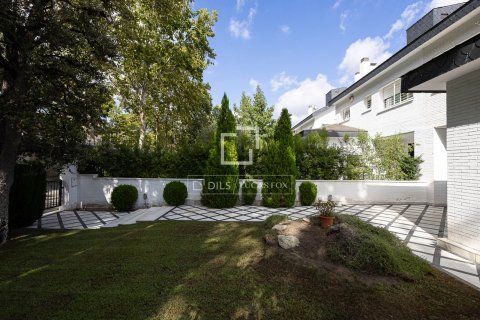 Villa in vendita a Barcelona, Spagna 8 camere da letto, 592 mq. N° 195614 - foto 7