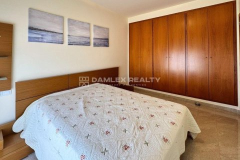 Продажа дома в Пладжа-де-Аро, Герона, Испания 6 спален, 459м2 №181918 - фото 28