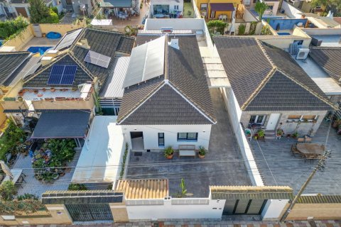 Villa à vendre à Torrevieja, Alicante, Espagne, 102 m2 No. 181645 - photo 21