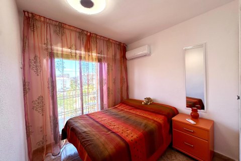 Apartment for sale in Alicante, Spain 4 bedrooms, 144 sq.m. No. 181644 - photo 7