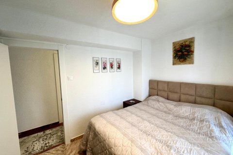 Apartment for sale in Alicante, Spain 4 bedrooms, 144 sq.m. No. 181644 - photo 5