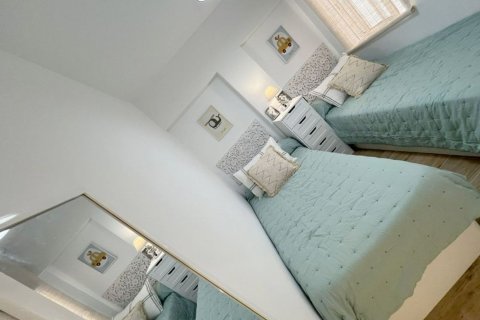 Продажа квартиры в Пунта Прима, Аликанте, Испания 3 спальни, 82м2 №154507 - фото 13