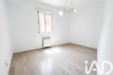 Apartament w Madrid, Hiszpania 2 sypialnie, 45 mkw. nr 172562 – zdjęcie 3