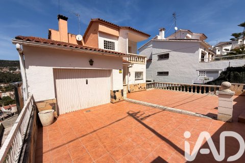 Casa in vendita a Vallirana, Barcelona, Spagna 5 camere da letto, 128 mq. N° 172561 - foto 2