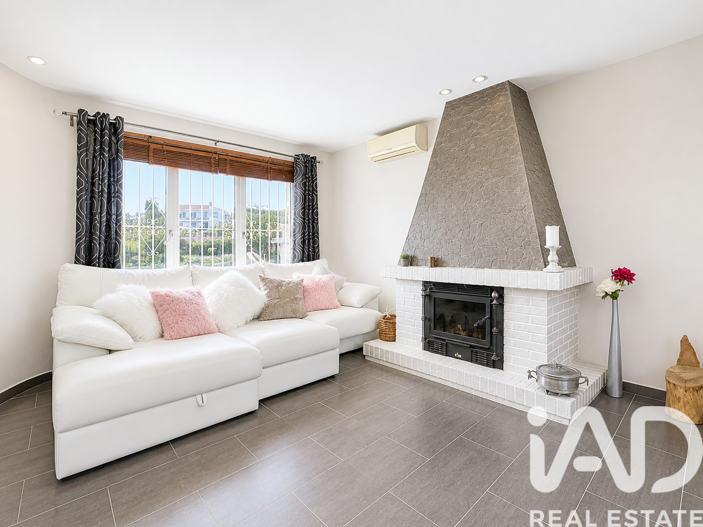 Māja Velez-Malaga, Malaga, Spānijā 2 istabas, 230 m2 Nr. 172473