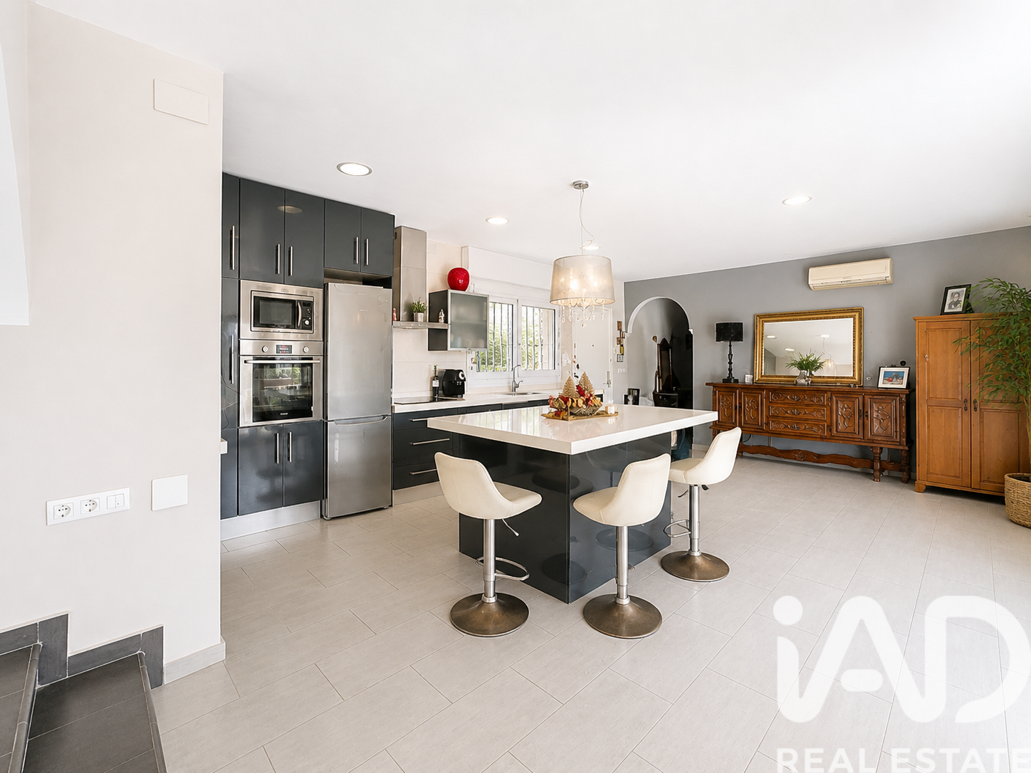 Māja Velez-Malaga, Malaga, Spānijā 2 istabas, 230 m2 Nr. 172473