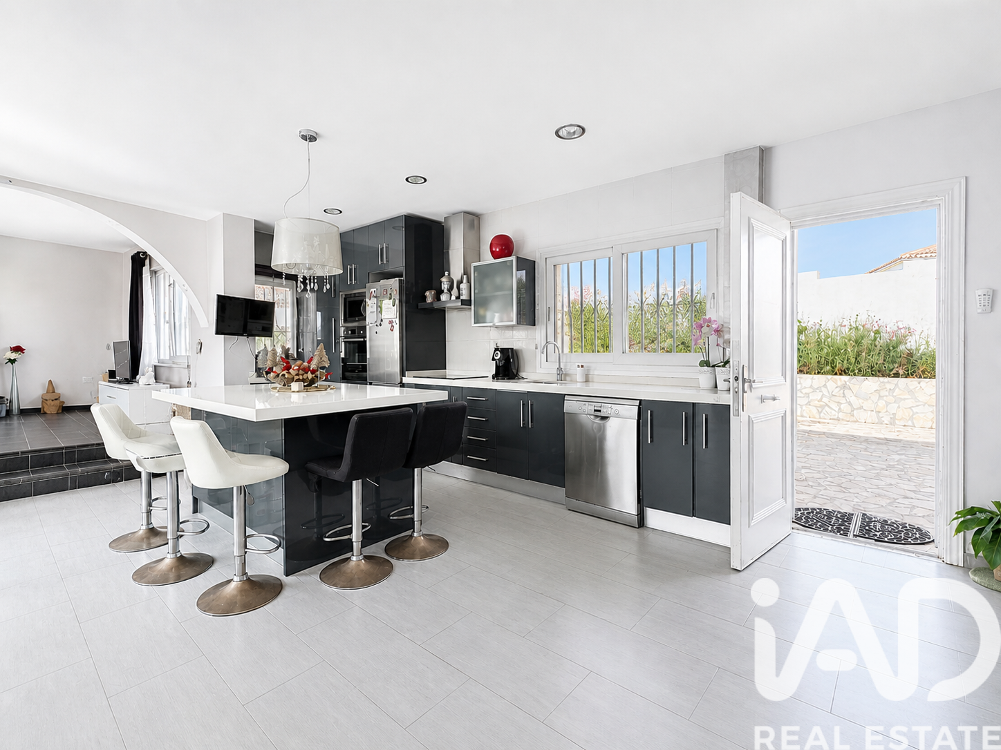 Māja Velez-Malaga, Malaga, Spānijā 2 istabas, 230 m2 Nr. 172473