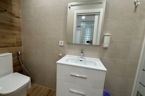 Commercial property à vendre à Alicante, Espagne, 9 chambres, 372 m2 No. 165382 - photo 27