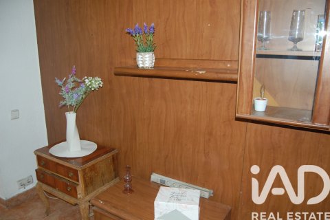Apartment for sale in Madrid, Spain 3 bedrooms, 59 sq.m. No. 172495 - photo 4