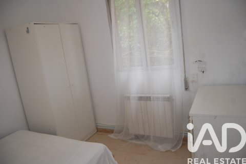 Apartment for sale in Madrid, Spain 3 bedrooms, 59 sq.m. No. 172495 - photo 15