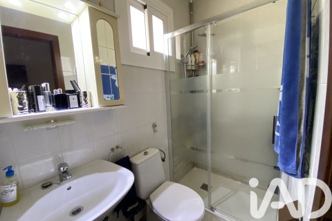 Radhus till salu i El Vendrell, Tarragona, Spanien 5 sovrum, 150 kvm. Nr. 172494 - foto 16