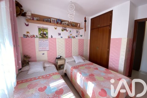 Radhus till salu i El Vendrell, Tarragona, Spanien 5 sovrum, 150 kvm. Nr. 172494 - foto 13
