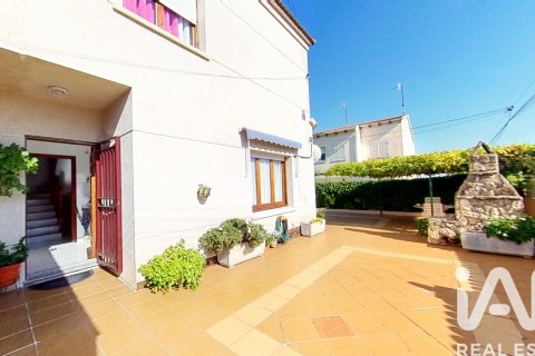 Radhus till salu i El Vendrell, Tarragona, Spanien 5 sovrum, 150 kvm. Nr. 172494 - foto 3