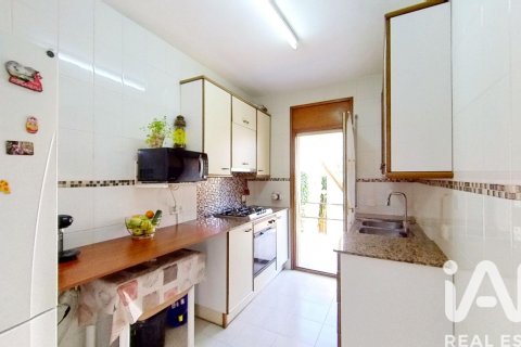 Radhus till salu i El Vendrell, Tarragona, Spanien 5 sovrum, 150 kvm. Nr. 172494 - foto 8