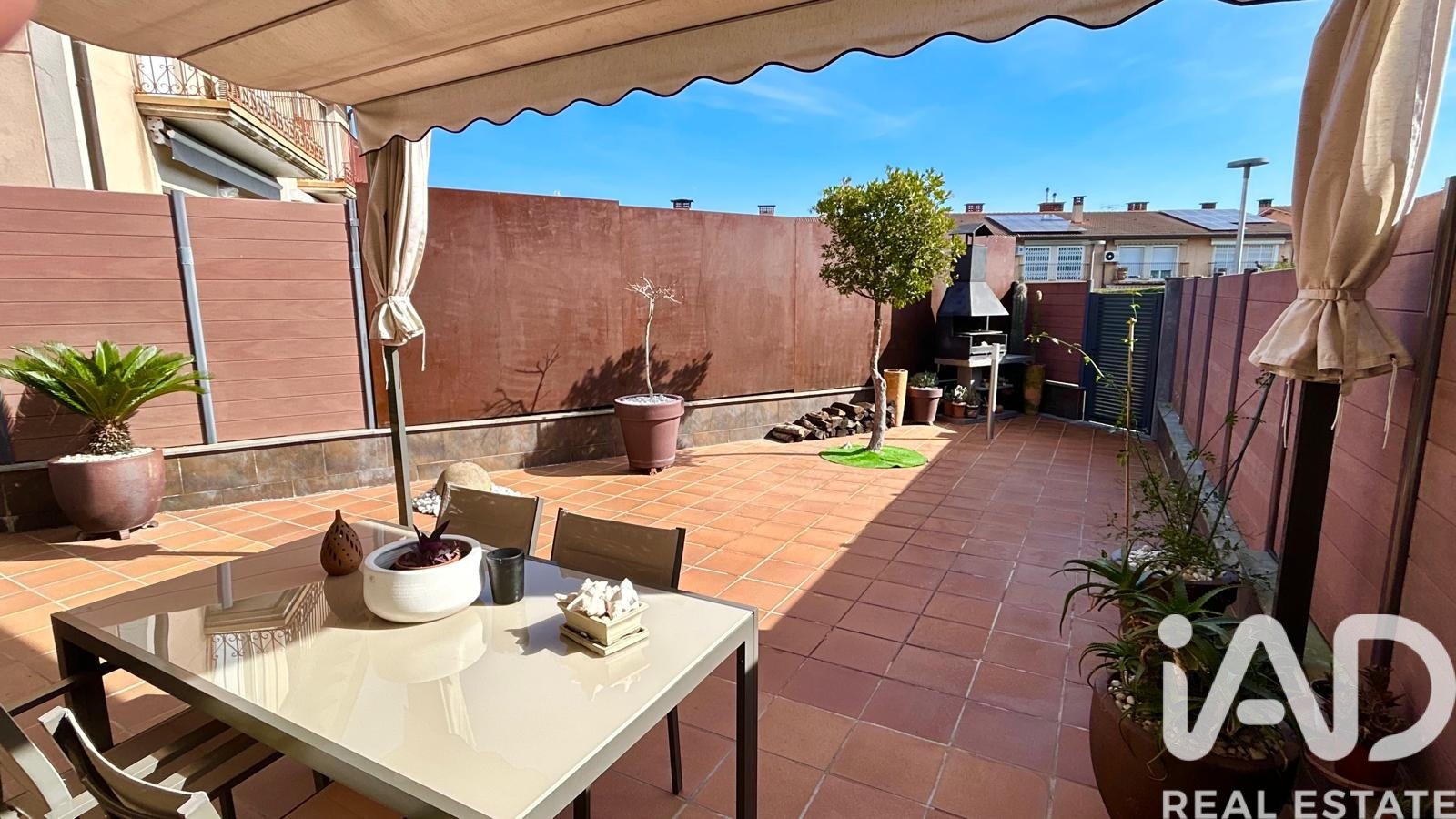 Villetta a schiera a Llica D'amunt, Barcelona, Spagna 4 camere da letto, 154 mq. N° 172496