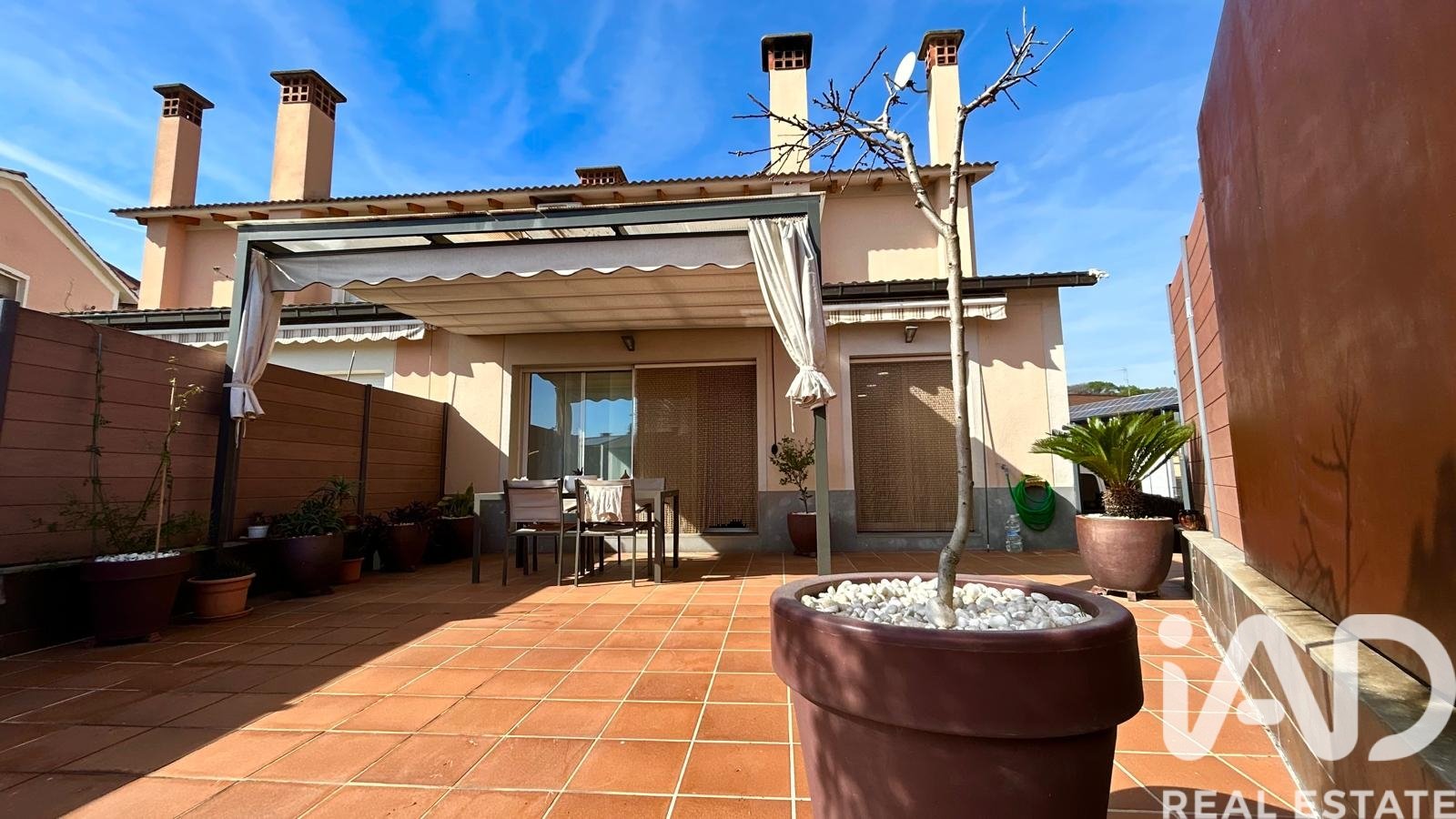 Villetta a schiera a Llica D'amunt, Barcelona, Spagna 4 camere da letto, 154 mq. N° 172496